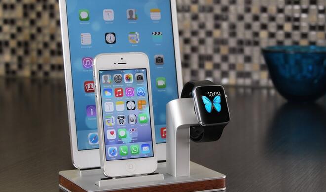 Die Ladestationen sind aus einem einzigen Stück Aluminium gefräst und in den Farben Silber und Schwarz erhältlich