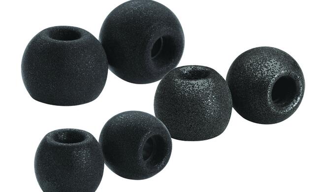 Die Comply Foam Tips bestehen aus Memory-Schaum, der einen weicheren Tragekomfort als herkömmliche Silikon-Ohrpolster bieten soll.