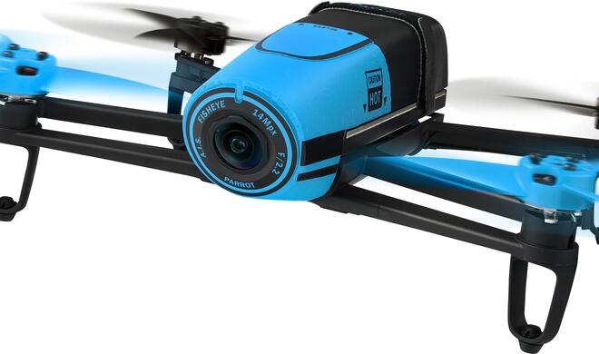 Sensoren auf der Unterseite sorgen für einen ruhigen Flug.