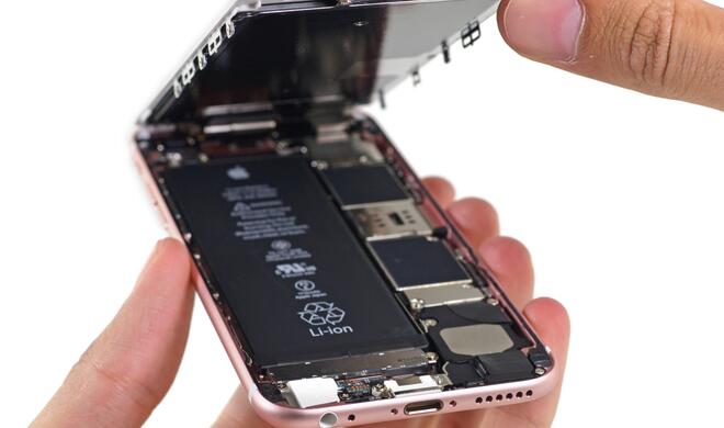 Sogar die Schrauben sind rosafarben!