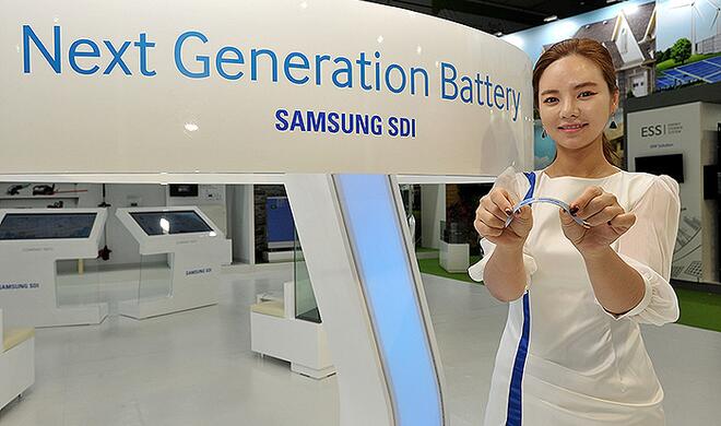 Biegsamer Akku von Samsung