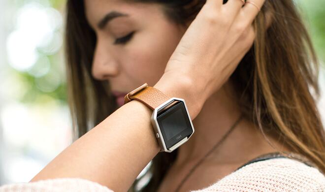 Fitbits Fitness-Smartwatch kommt im März