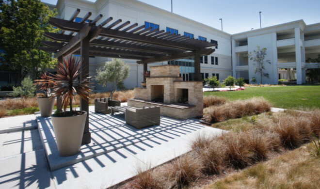 Auf diesem Campus hat Apple ein Gebäude angemietet und stört derzeit Anwohner mit Motorenlärm