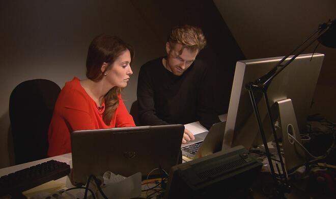 Karsten Kohl demonstriert, wie man ein iPhone ausspioniert