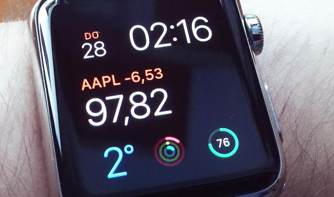 Apple Watch mit Multifunktions-Zifferblatt