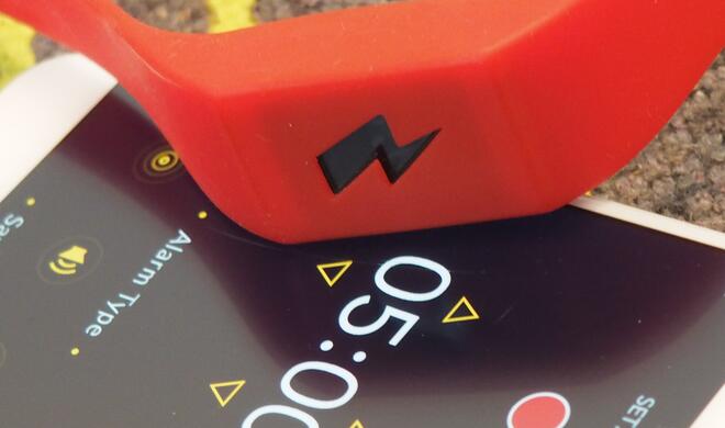Pavlok Weck-Armband mit iPhone
