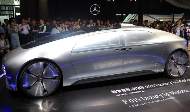 Mercedes F 015 Elektroauto-Konzept: Sieht so die Konkurrent des Apple Car aus?