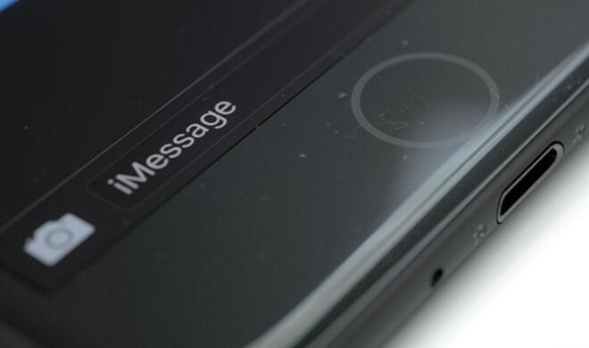 iPhone 7 in fast Schwarz mit nicht-mechanischem Home-Button