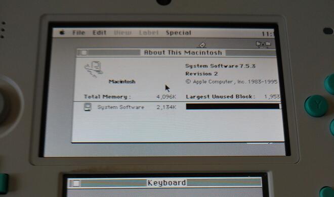 Macintosh Plus... auf einem Nintendo 2DS