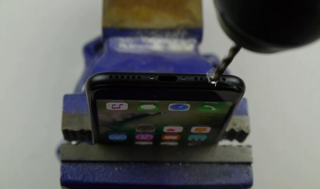 Ein Loch allein macht noch keine Klinkenbuchse