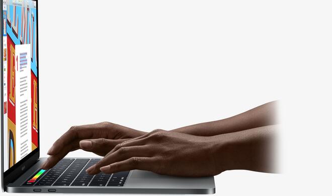 MacBook Pro mit neuer Tastatur und Touch Bar