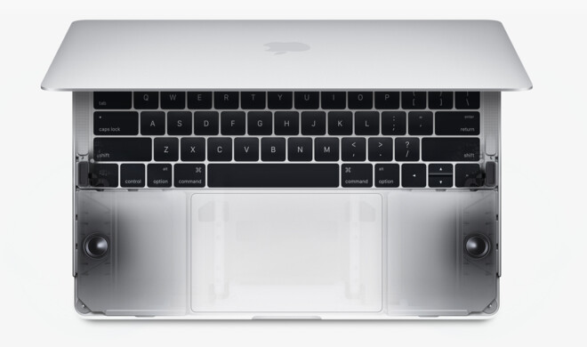 MacBook Pro mit Lautsprechern - und sinnlosem Grill