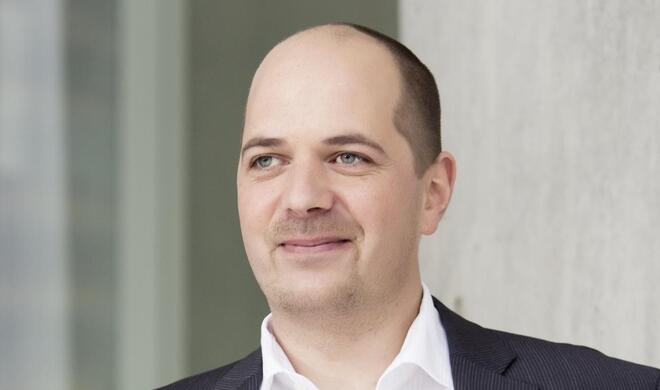 Stephan Dirks