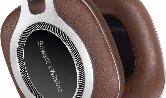 Einen Lightning-Adapter will Bowers &amp; Wilkins für den 900-Euro-Kopfhörer im Sommer nachliefern.