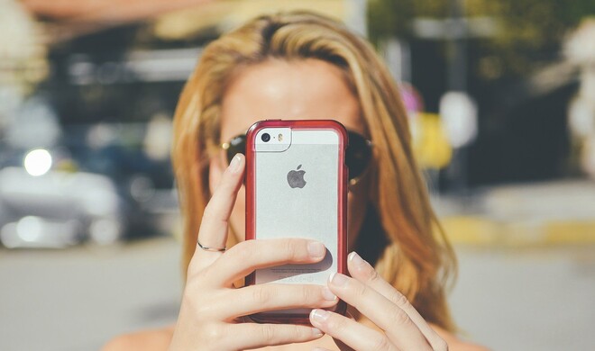 Mit dem Gesicht: So lässt sich vielleicht das neue iPhone bald entsperren.