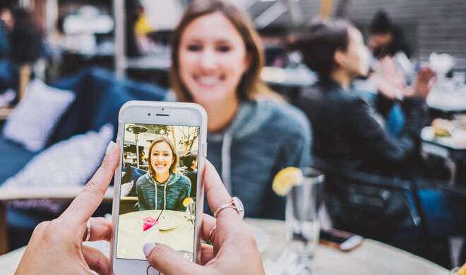 Ein Display kann ohne ersichtlichen Grund einen Farbstich haben