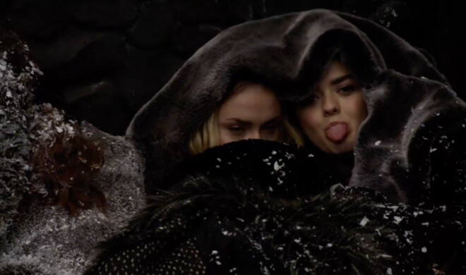 Maise Williams und Sophie Turner verstecken sich in HBOs Escape Room