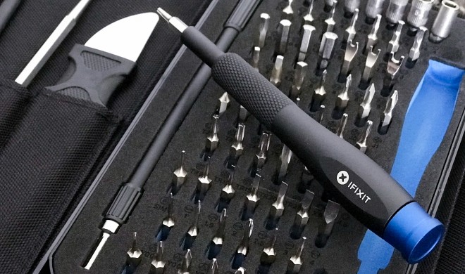 iPhone-Akku kaputt? Mit diesem Werkzeugsatz und einer Reparaturanleitung aus dem Internet ist der Tausch des Akkus auch für Laien machbar