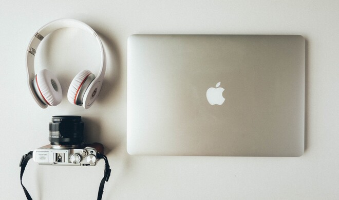 Musik lässt sich auch am Mac im Idealfall mit Kopfhörern hören