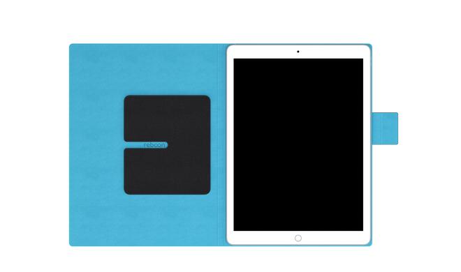 Das iPad wird in der Hülle durch ein Vakuum-Pad festgehalten