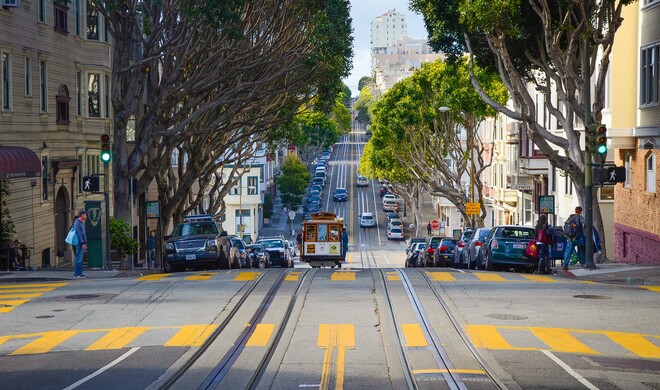 Ein Adobe-Mitarbeiter hat Google Maps mit Apples Karten-App in San Francisco und Umgebung verglichen 