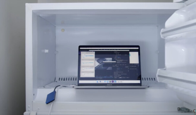 MacBook Pro 15-Zoll mit Intel Core i9 im Kühlschrank