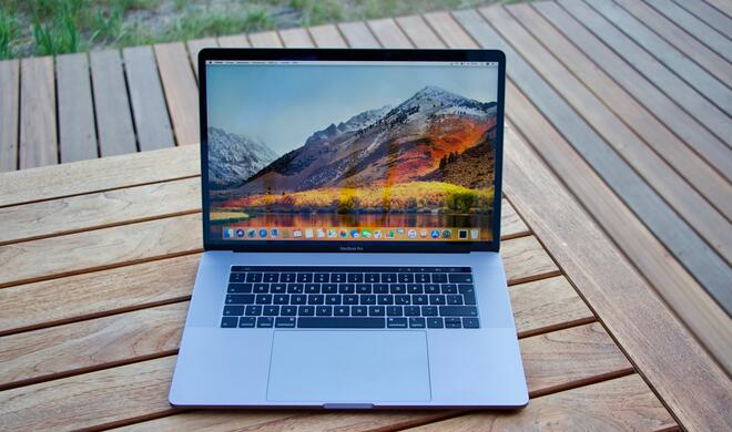 Die neueste MacBook-Pro-Generation wartet erstmals mit Prozessoren mit bis zu 6 Rechenkernen auf.