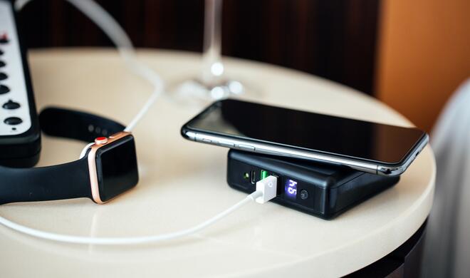 iPhone und Apple Watch gleichzeitig laden