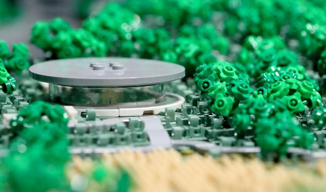 Langweile? Dann baut den Apple Park aus Lego nach!
