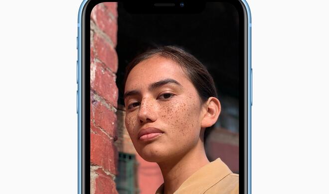 iPhone XR