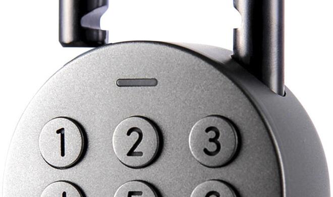 Das Smart Padlock lässt sich per Zahlencode und per Bluetooth mit dem iPhone entsperren.