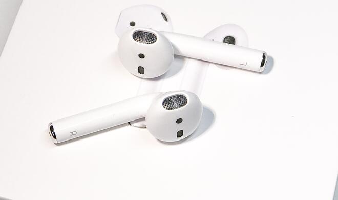 AirPods