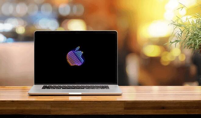 Wechselnde Apple-Logos: Bildschirmschoner Brooklyn in Aktion auf einem MacBook Pro