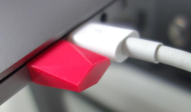 Dieser kleine rote Stecker verwandelt macOS quasi in eine iOS-App.