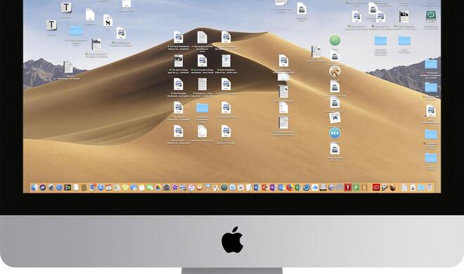 Eine mit Symbolen übersäte Schreibtischoberfläche trägt nicht zur Konzentration und Fokussiertheit bei.