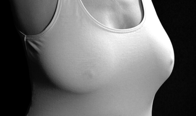 Touch ID mit den Nippeln entsperren – Symbolbild