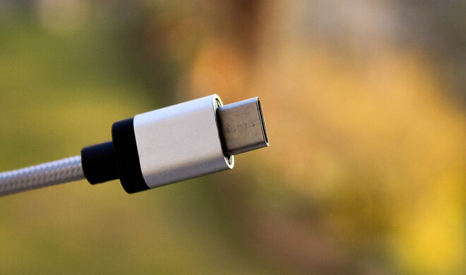 Es gibt USB 2.0 mit 5 Ampere