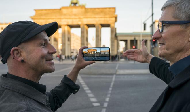 Peter Kolski zeigte Tim Cook einen ersten Prototyp der App im Oktober 2018 in Berlin