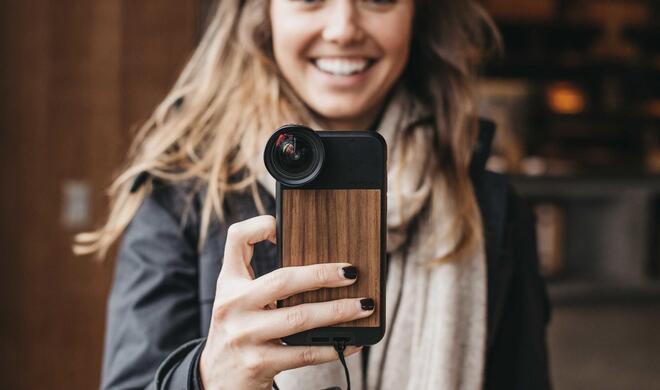 Mit alternativen Objektiven für das iPhone verhelfen Sie Ihren Filmen zu einem professionelleren Look.