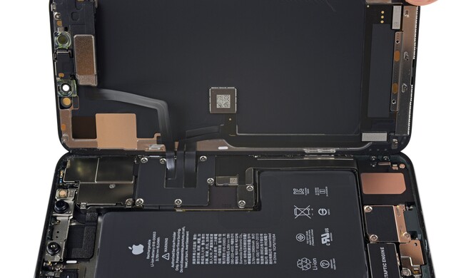 Das geöffnete iPhone 11 Pro Max