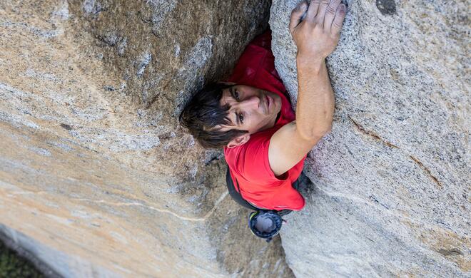 Atemberaubend: ohne jede Sicherung erklimmt Freikletterer Alex Honnold den El Capitan im Yosemite Nationalpark.