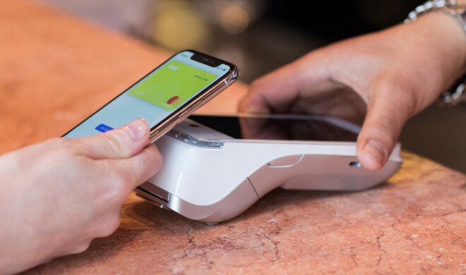 Mit einer virtuellen Kreditkarte kontaktlos Geld ausgeben