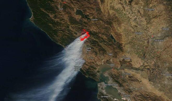 Kincade Fire bei Santa Rosa, nördlich von San Francisco