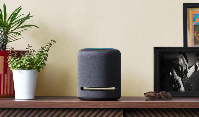 Anders als der HomePod besitzt der Studio eine Bassöffnung.