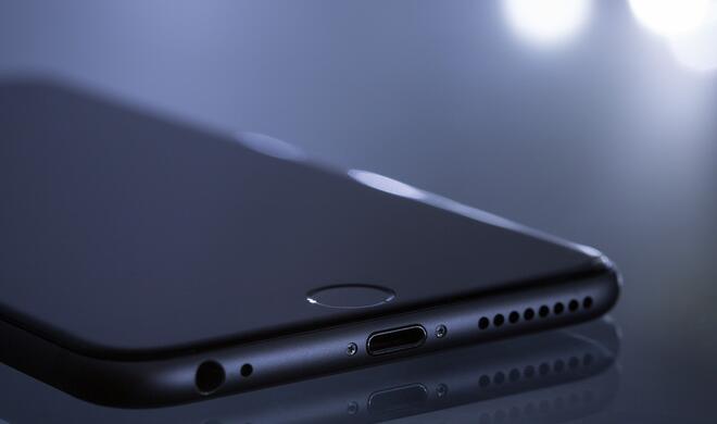 Apples iPhone landet im Q4 2019 vor Samsungs Smartphones, je nachdem, wen man fragt.