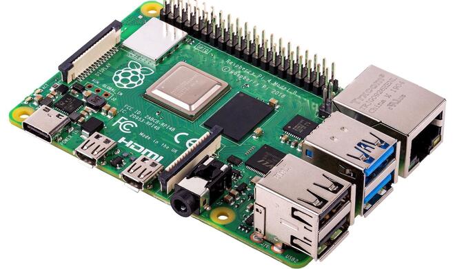Im Sommer 2019 erneuert der Raspberry Pi 4 Model B seinen Anspruch als Desktop-PC mit einem 1.5 GHz 64-bit Quad-Core ARM Cortex-A72, W-Lan (802.11ac), Bluetooth 5 und Gigabit-Ethernet, zwei USB 2 und zwei USB 3 sowie Dual-Monitor-Support in 4K. Drei Varianten gibt es, die mit 1, 2 oder 4 GB RAM ausgestattet sind. Allerdings wird der Pi 4 sehr warm, so dass Kühlung und Gehäuse auf die Projekte abgestimmt sein sollten.