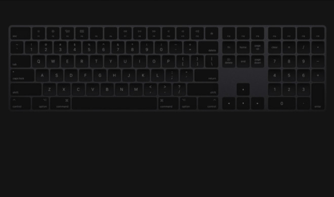 Das Magic Keyboard mit Ziffernblock in Schwarz.