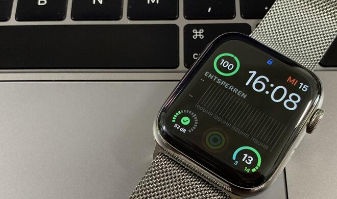 Apple Watch auf das MacBook legen und schon wird der Akku geladen - sieht so die Zukunft auch bei Apple aus?