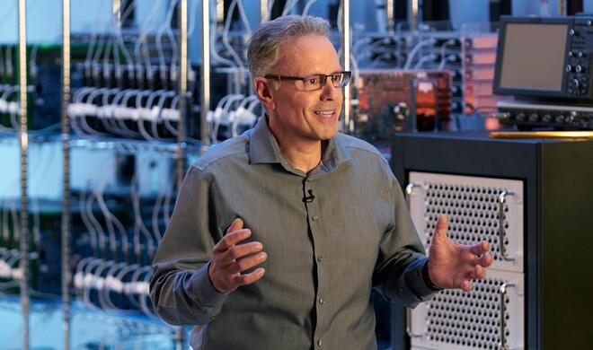 Apples SVP für Hardwaretechnologie, Johny Srouji, war es vorbehalten, durch weite Teil der ARM-Mac-Präsentation zu führen.