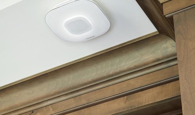 Das Zuhause im Auge behalten? Eine Sicherheitskamera wie die Arlo Ultra leistet gute Dienste.